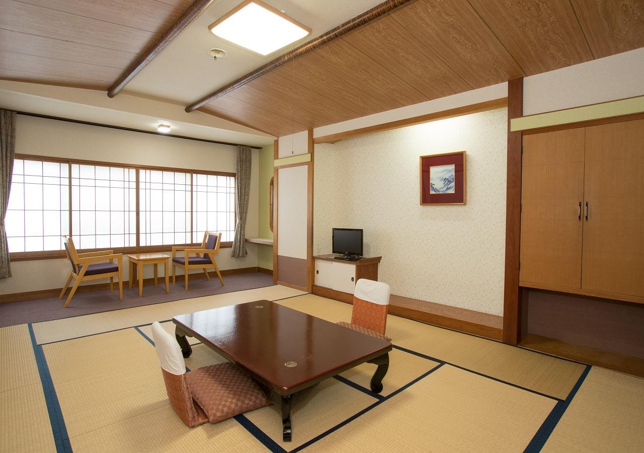 อิกะโฮะ ออนเซน โทะโดะโระกิ Hotel Shibukawa ภายนอก รูปภาพ